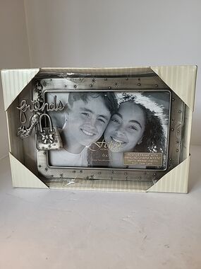 Fetco Pewter Friends Photo Frame 4x6 NIB
